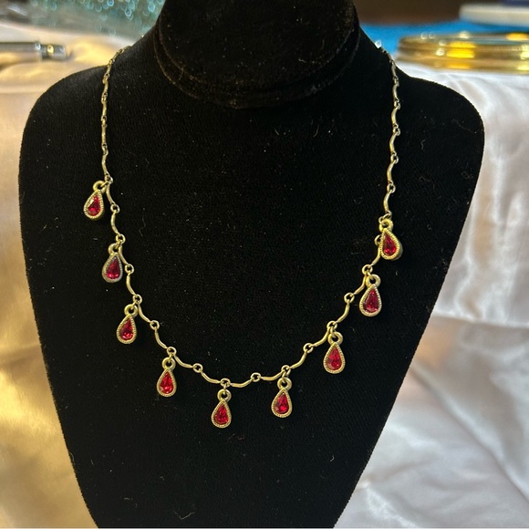 Vintage Jewelry - Exquisite faceted red rhinestones on copper setting- vintage!